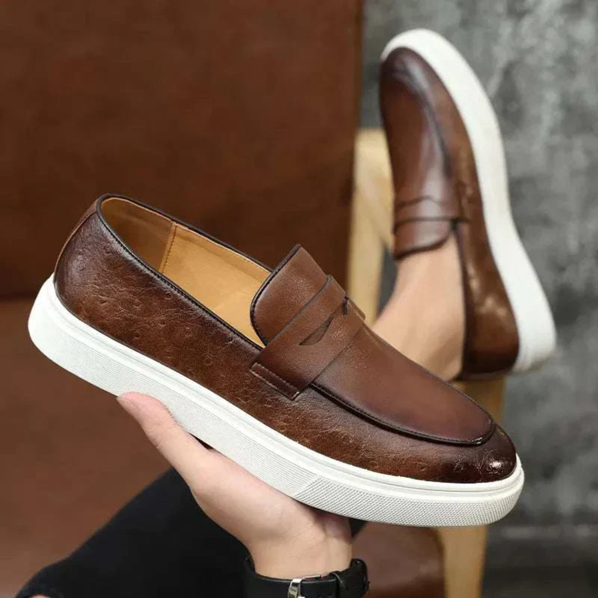 The Arezzo Men’s Leather Loafer Trainers