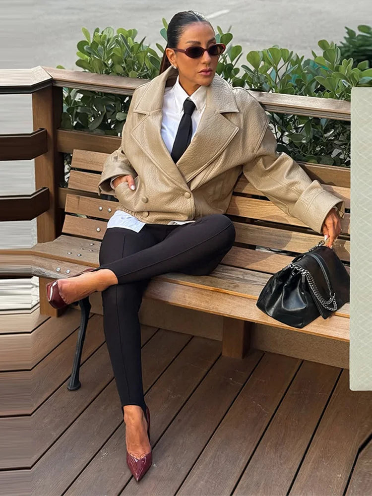 Women's Pocketed Structured Jacket