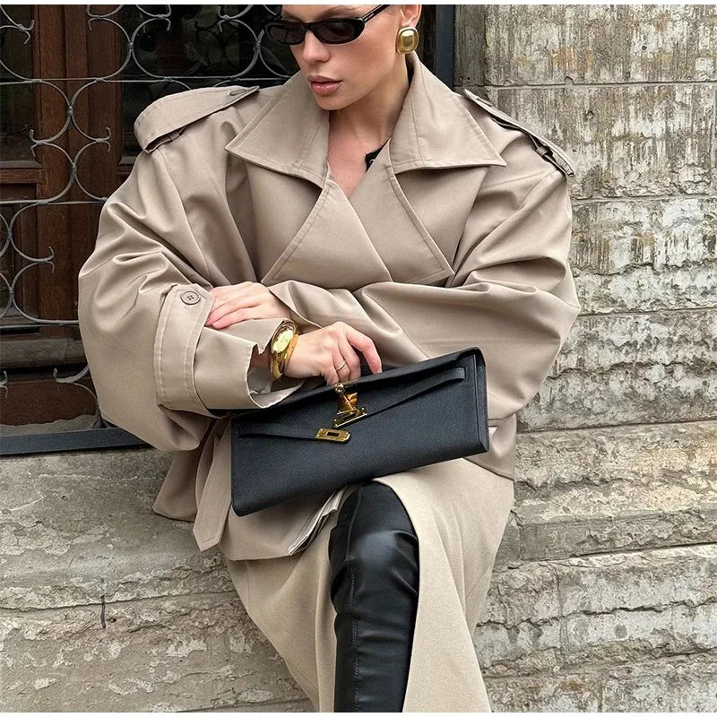 Women's Short Trench with Wide Shoulders