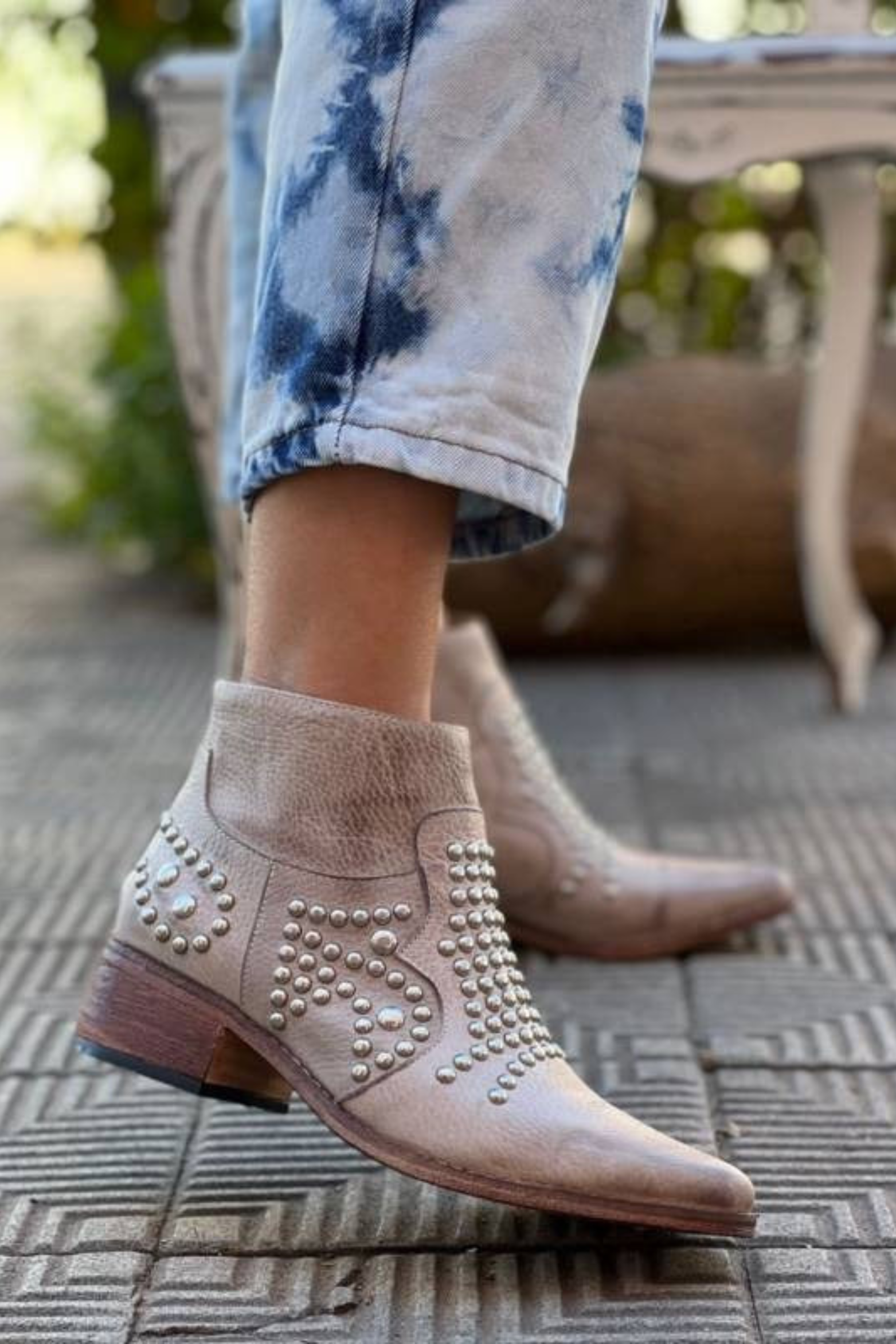 Women's Western Suede Ankle Boots with Studded Pointed Toe Design