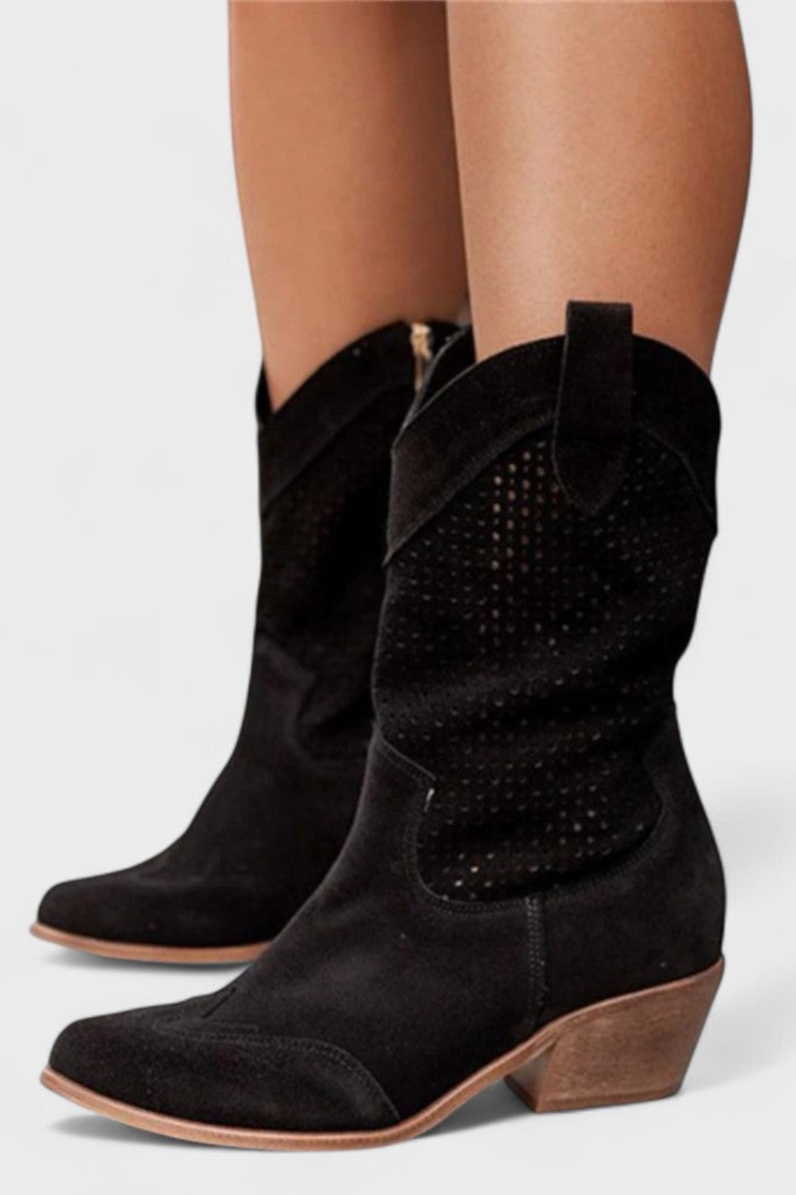 Women's Rhinestone Cowboy Boots with Pointed Toe Design