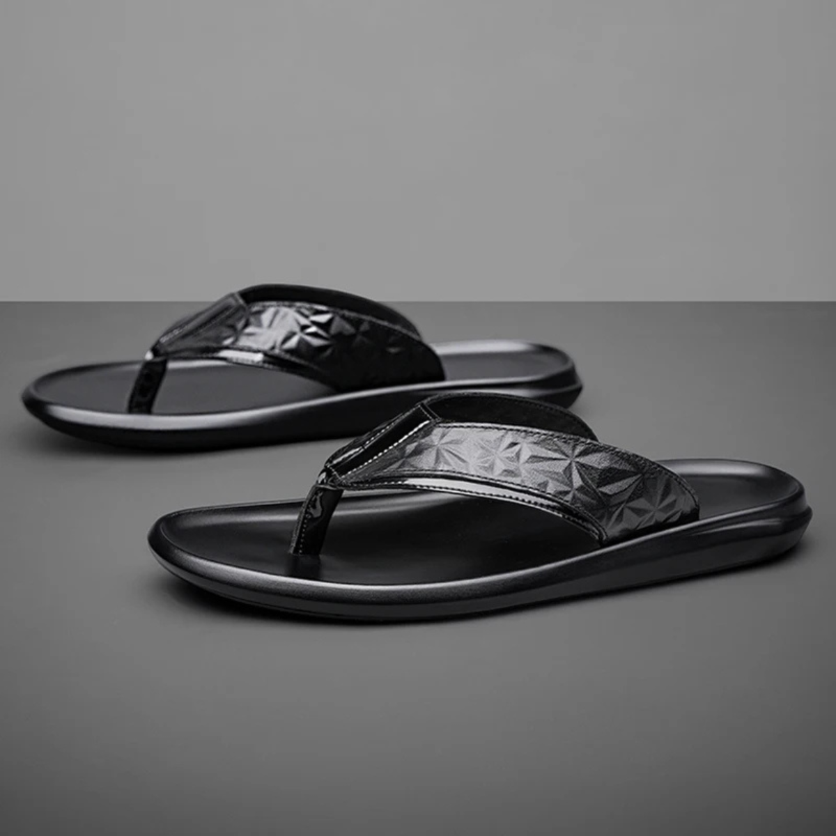 The Grosseto Men’s Trendy Lightweight Flip Flops