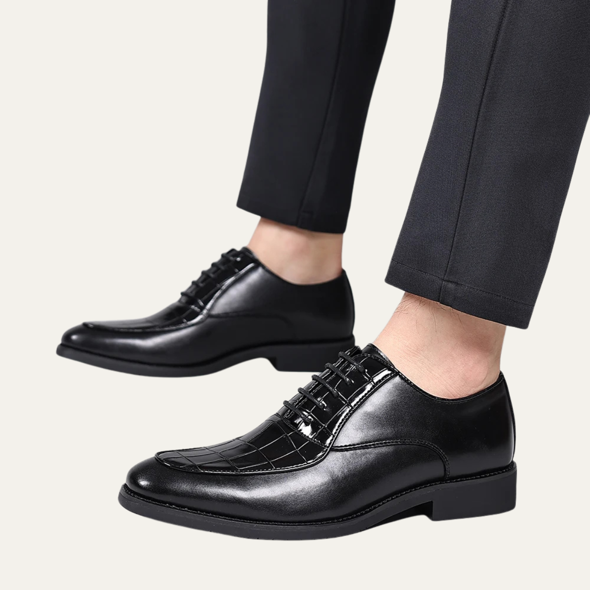 The Volterra Men’s Lace Up Leather Oxford Dress Shoes