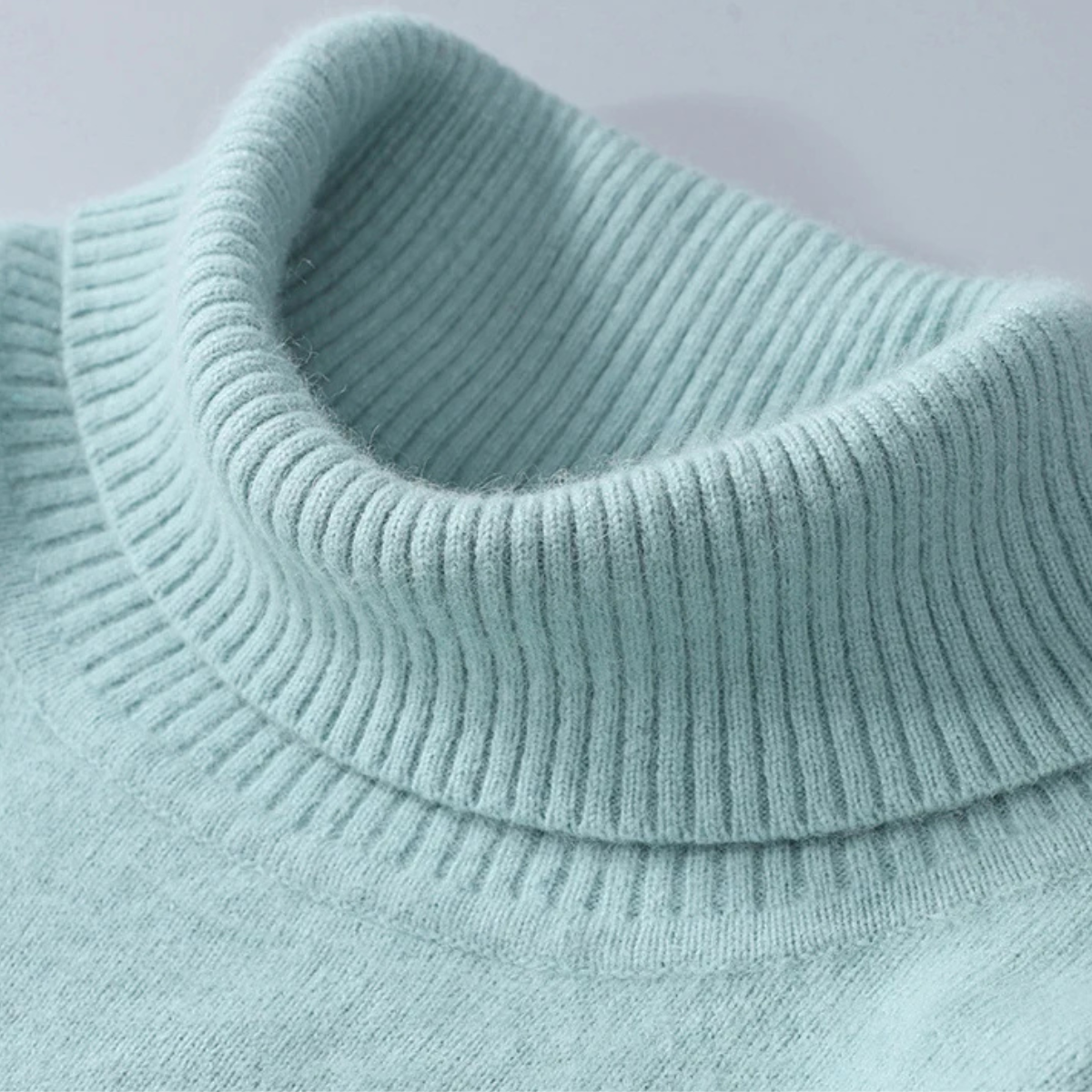 The Stonegate Men's 100% Soft Luxury Jumper