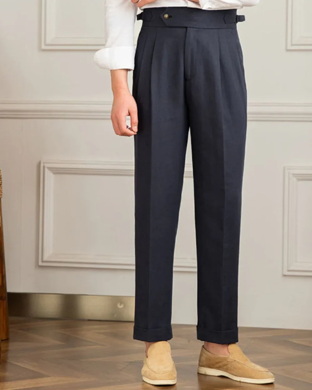 The Laguna Men's Pleated Tailored Linen Trousers