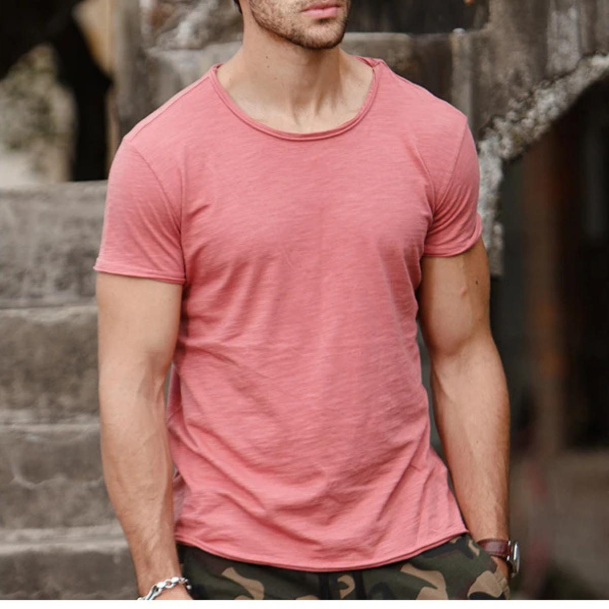 The Gubbio Men’s Lightweight Cotton Crew Neck Basic T Shirt