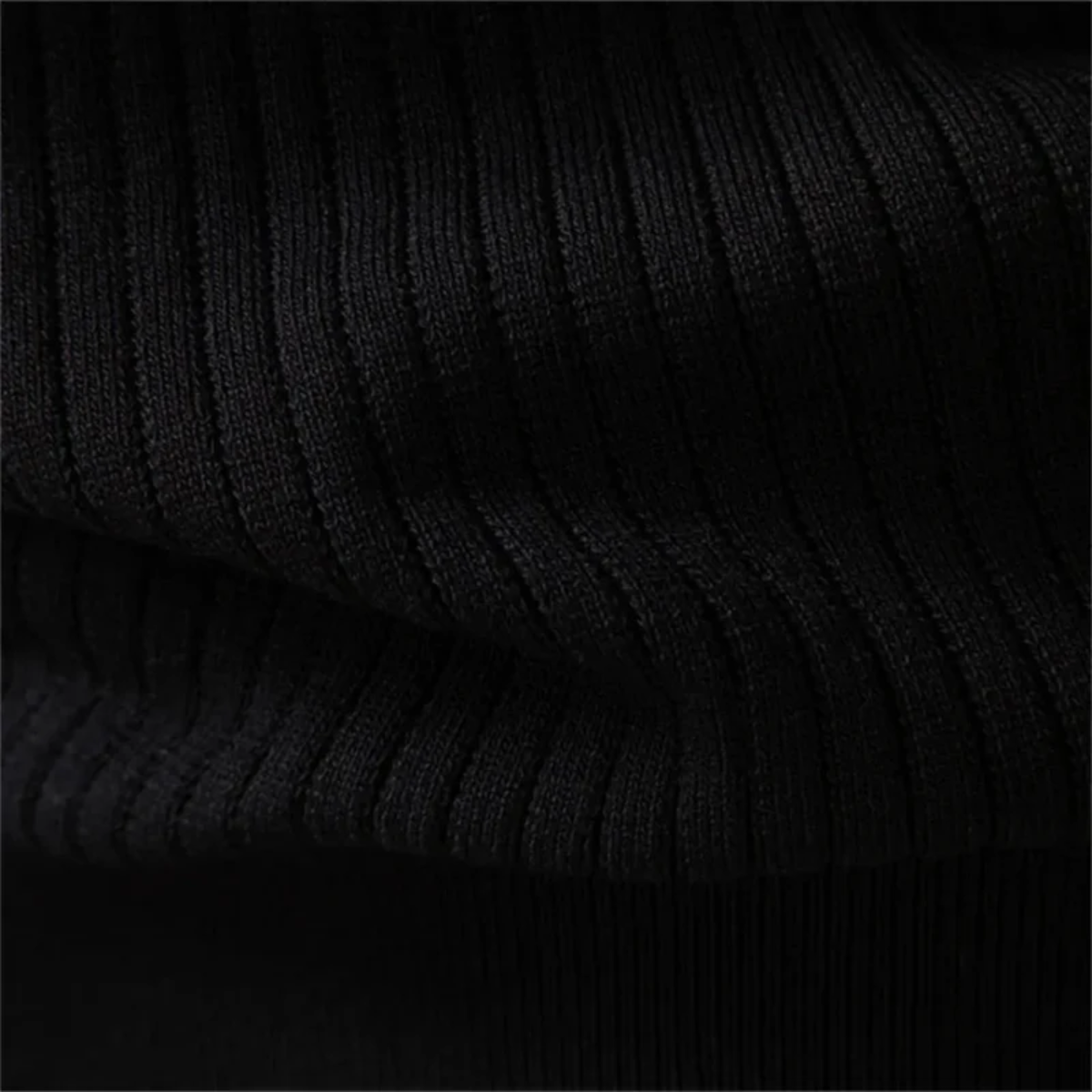 The Taormina Men's Ribbed Henley Knit Jumper
