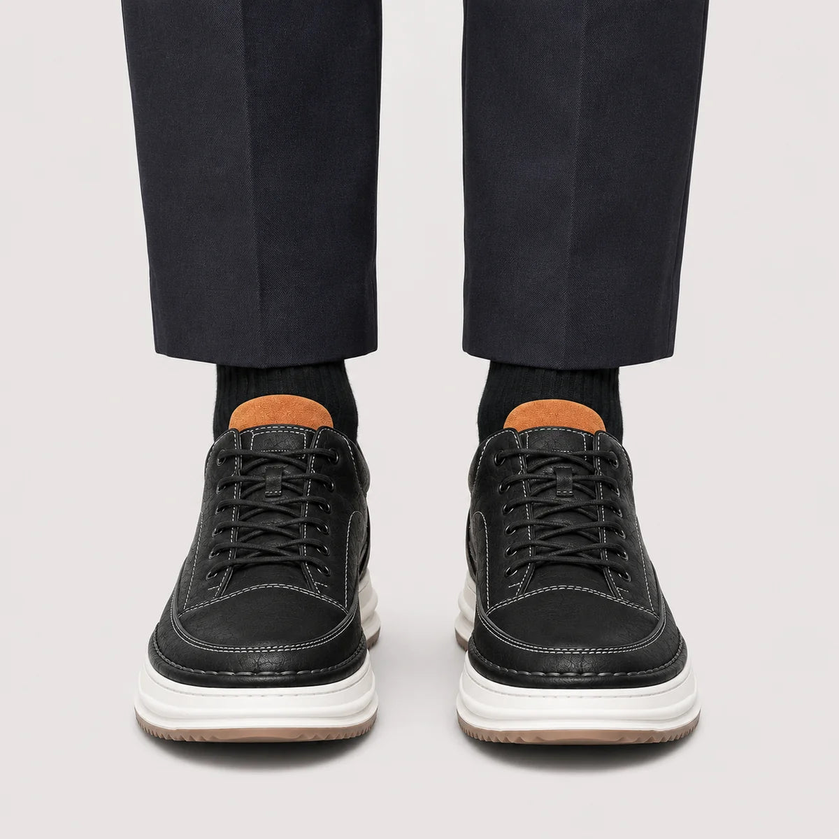 The Palm Springs Men’s Lightweight Comfort Walking Shoes - Black