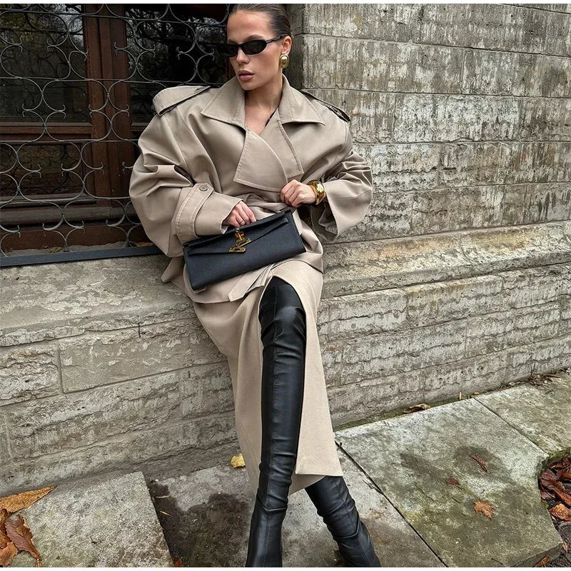Women's Short Trench with Wide Shoulders