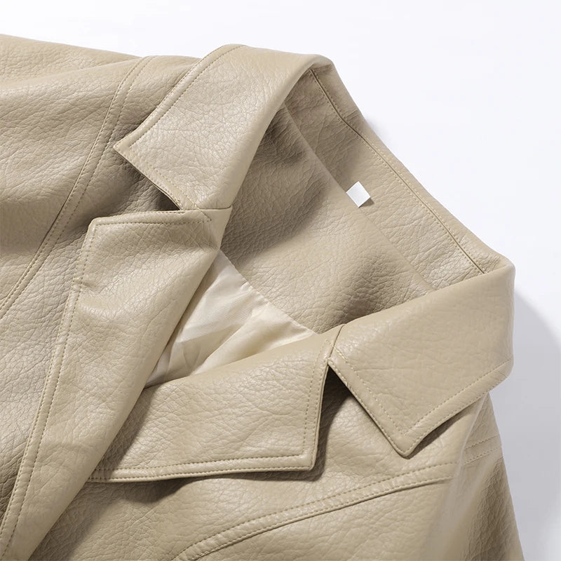 Women's Pocketed Structured Jacket
