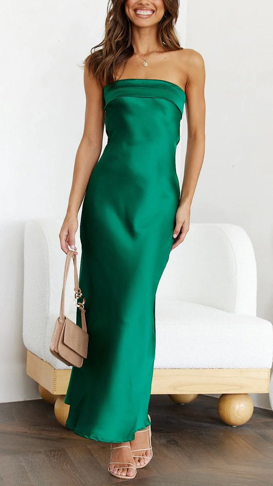 Women's Exposed Shoulder Satin Dress