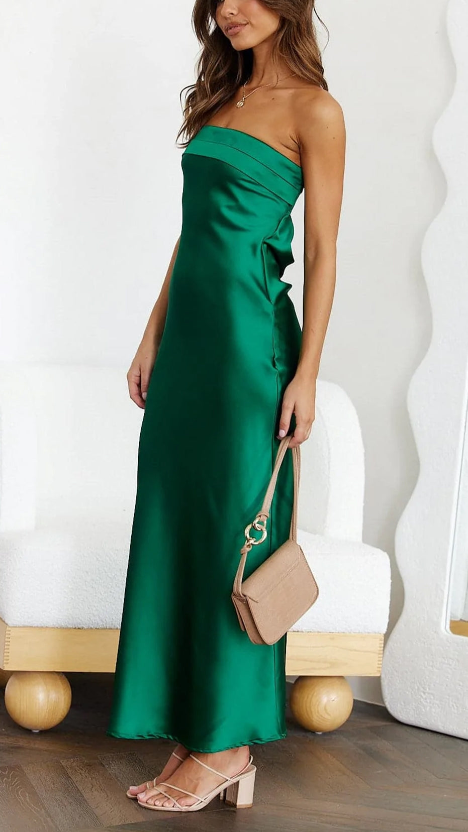 Women's Exposed Shoulder Satin Dress