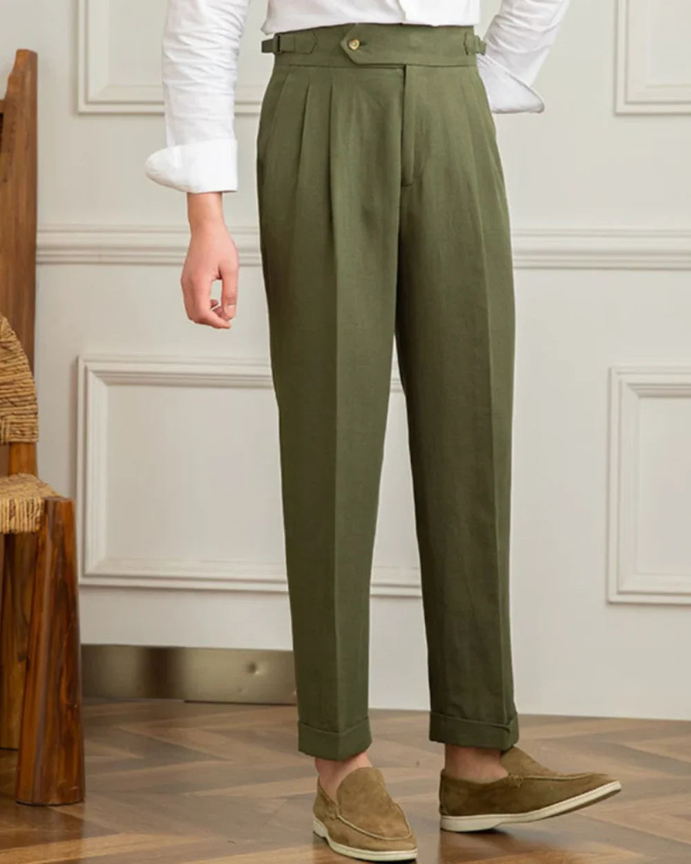 The Laguna Men's Pleated Tailored Linen Trousers