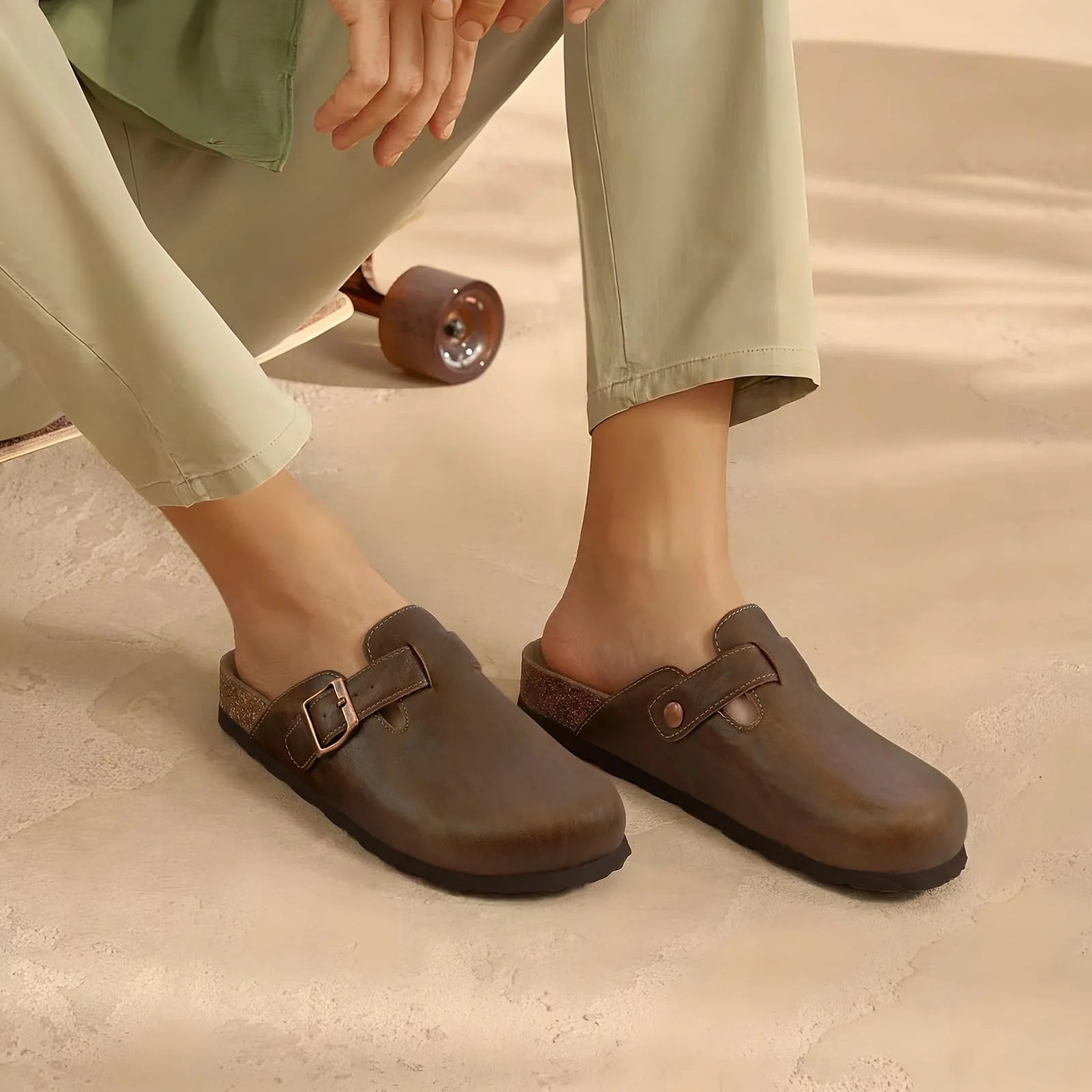 The Farringdon Men's Closed Toe Comfort Clogs