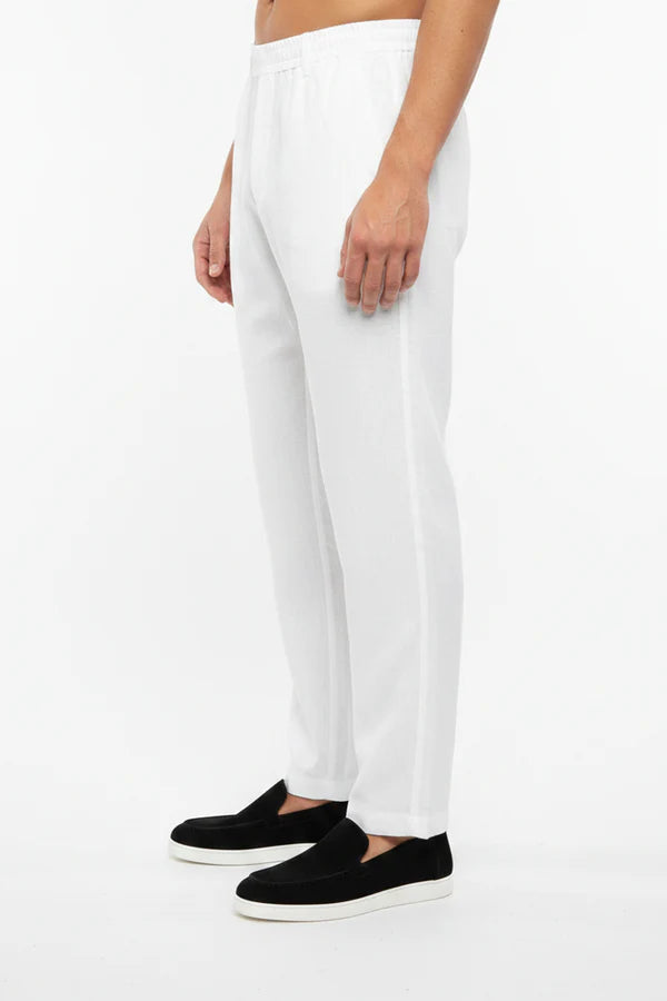 The Columbia Men's Tailored Linen Blend Trousers